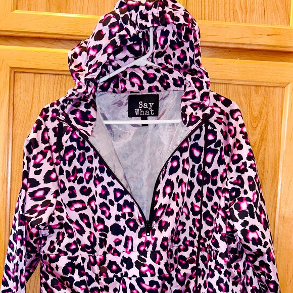 Women’s windbreaker - Picture 2 of 4